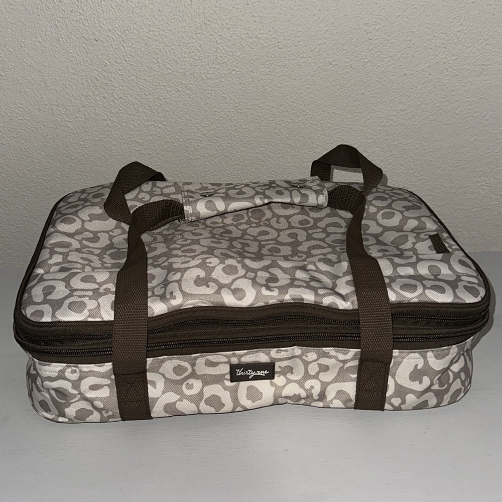 Thirty-One - Perfect Party Set - Insulated Thermal Cold or Hot Casserole Carrier